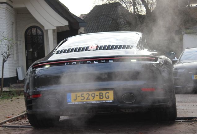 Porsche 992 Carrera 4S