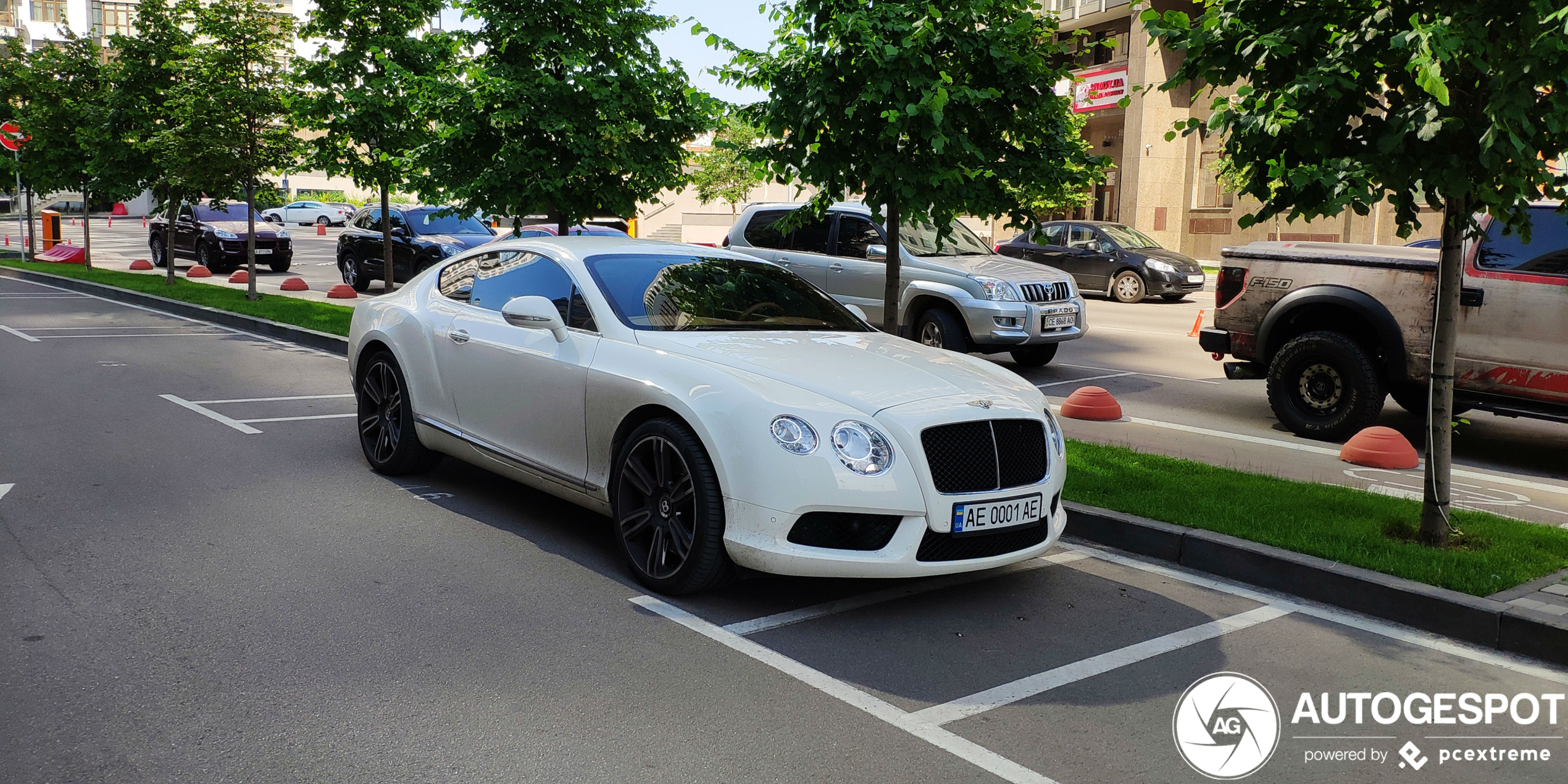 Bentley Continental GT V8