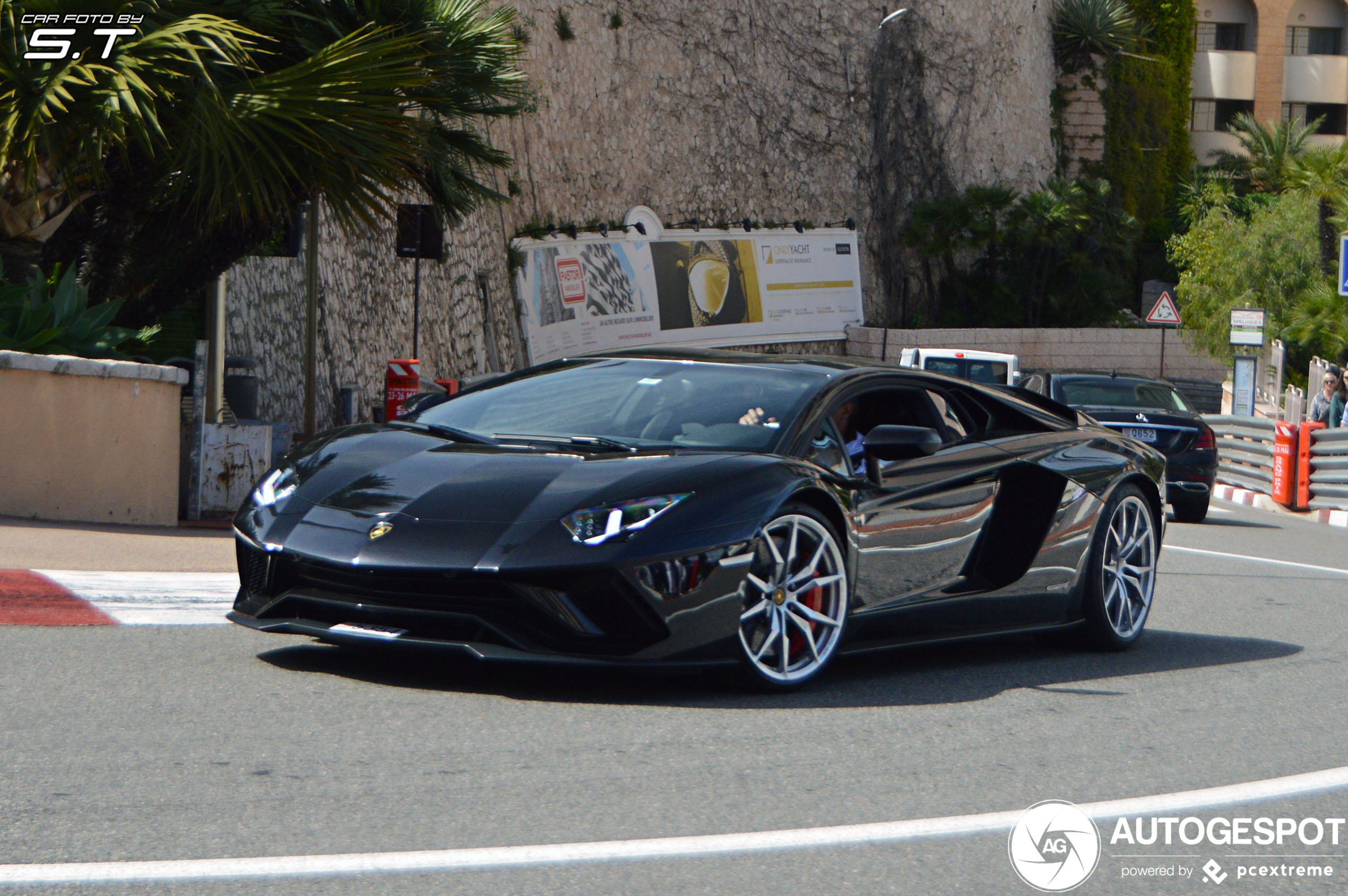 Lamborghini Aventador S LP740-4