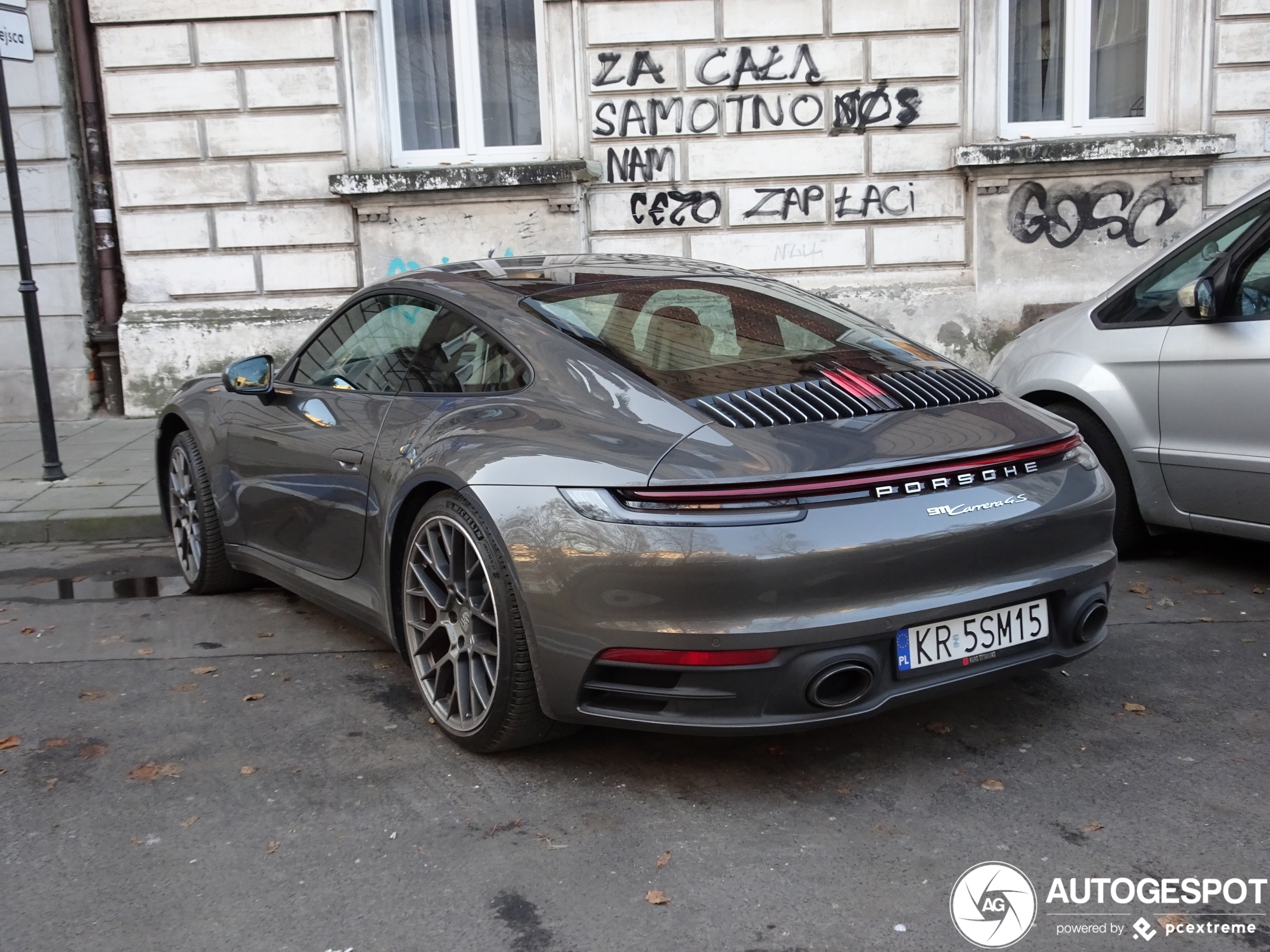 Porsche 992 Carrera 4S