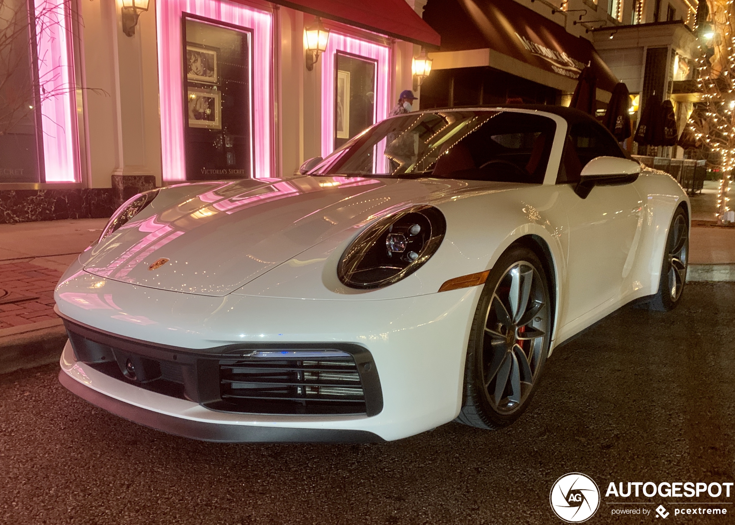 Porsche 992 Carrera 4S Cabriolet