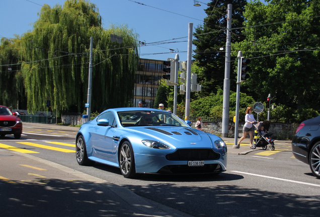 Aston Martin V12 Vantage S