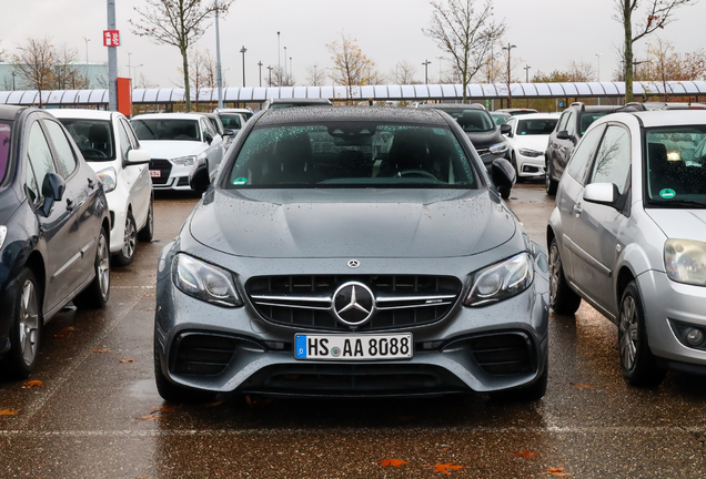 Mercedes-AMG E 63 S W213