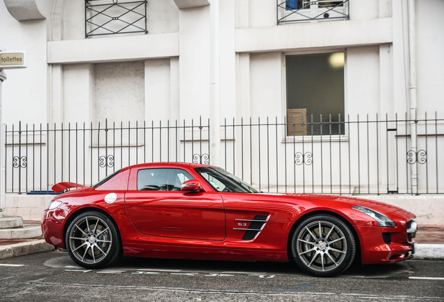 Mercedes-Benz SLS AMG