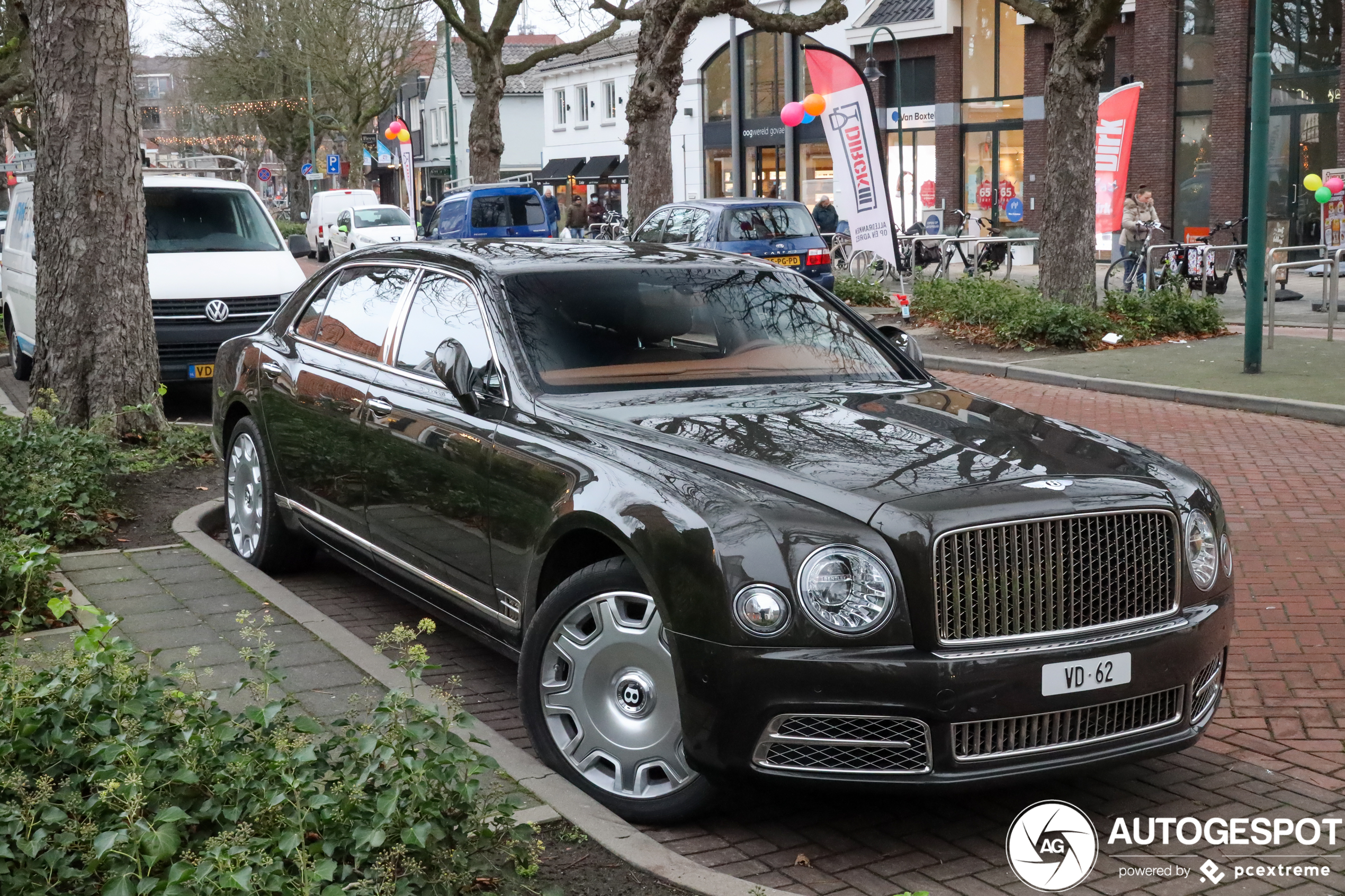 Bentley Mulsanne EWB 2016