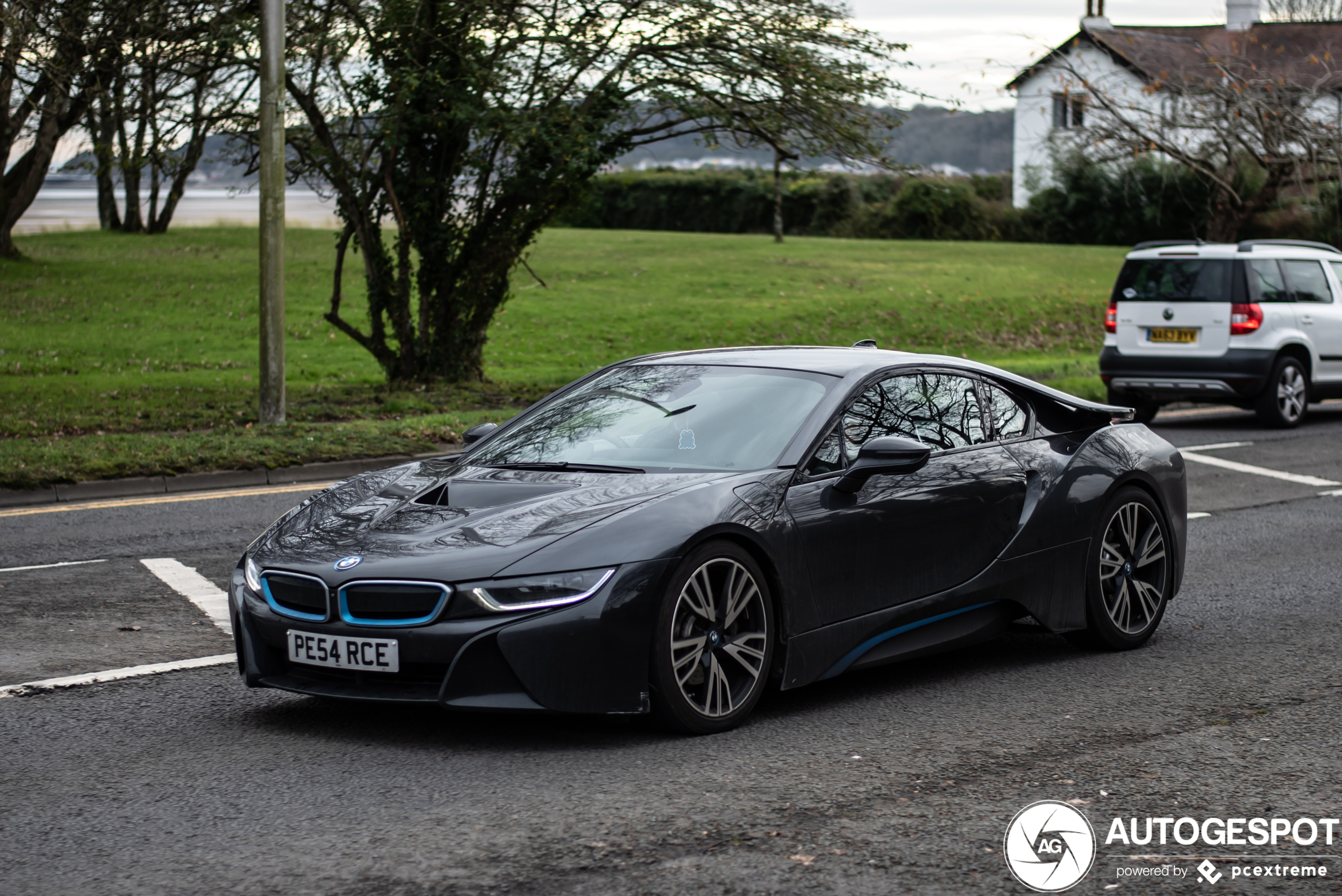 BMW i8