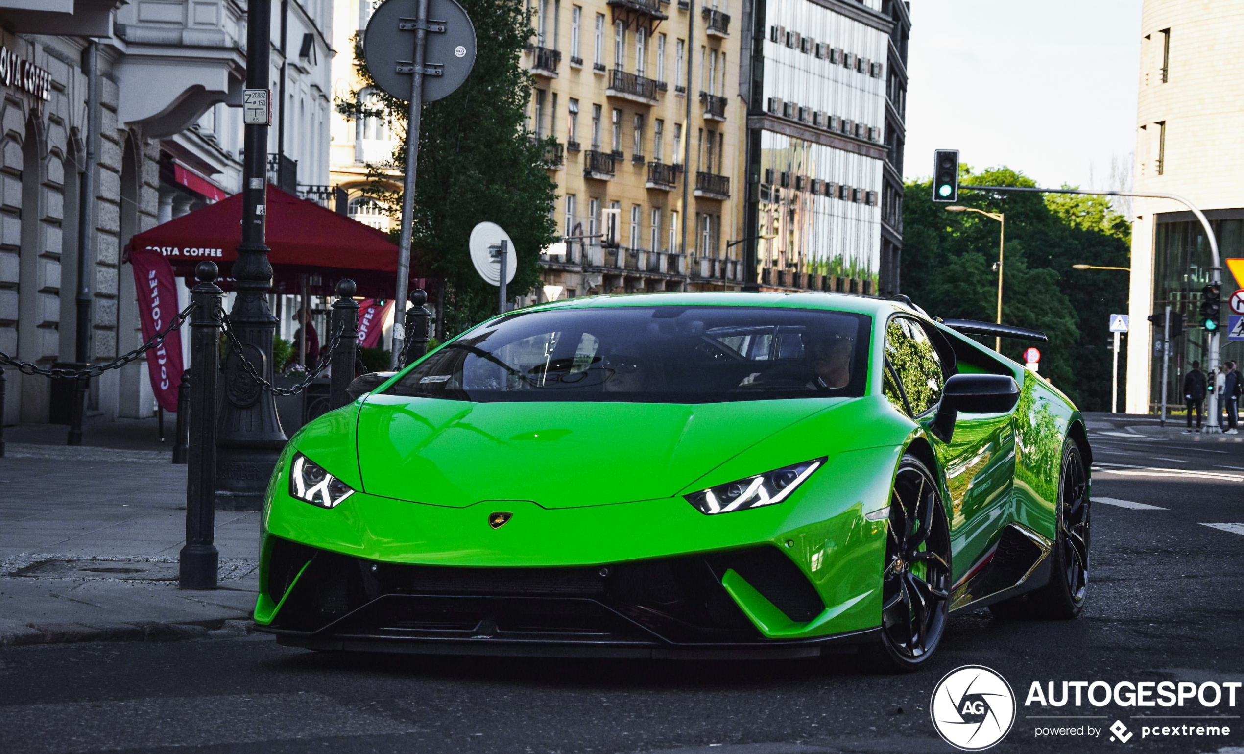 Lamborghini Huracán LP640-4 Performante