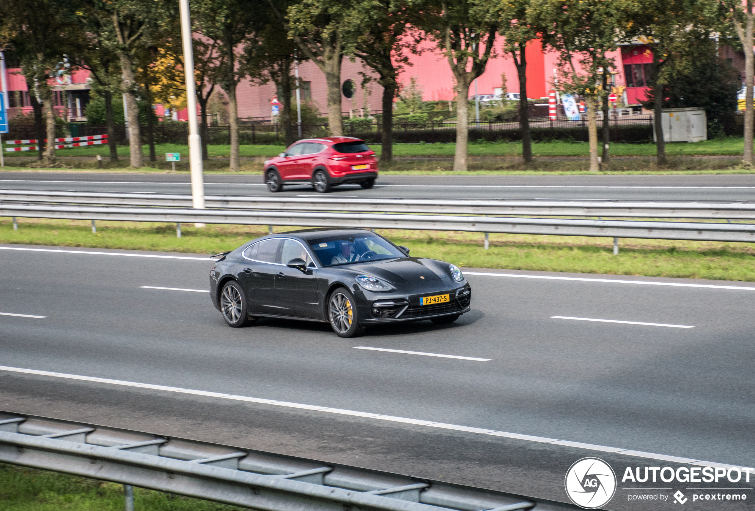 Porsche 971 Panamera Turbo S E-Hybrid