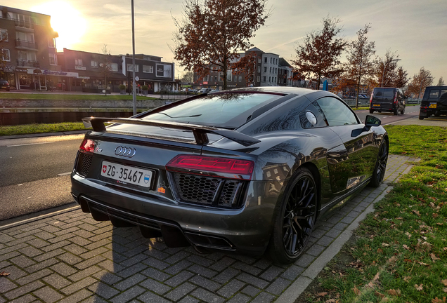 Audi R8 V10 Plus 2015