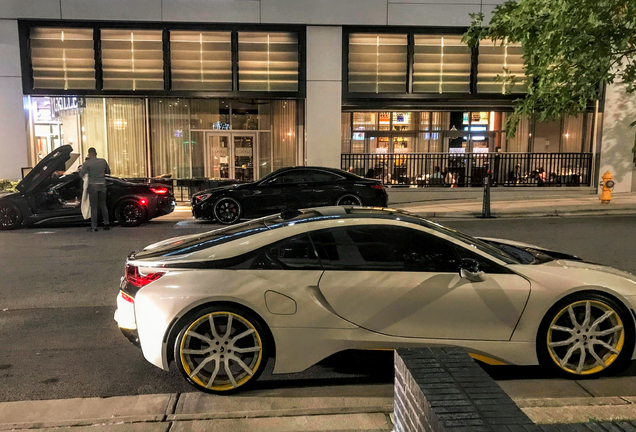 BMW i8