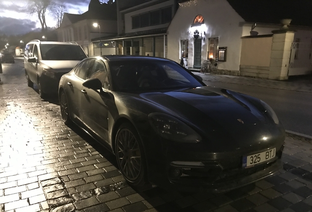 Porsche 971 Panamera Turbo