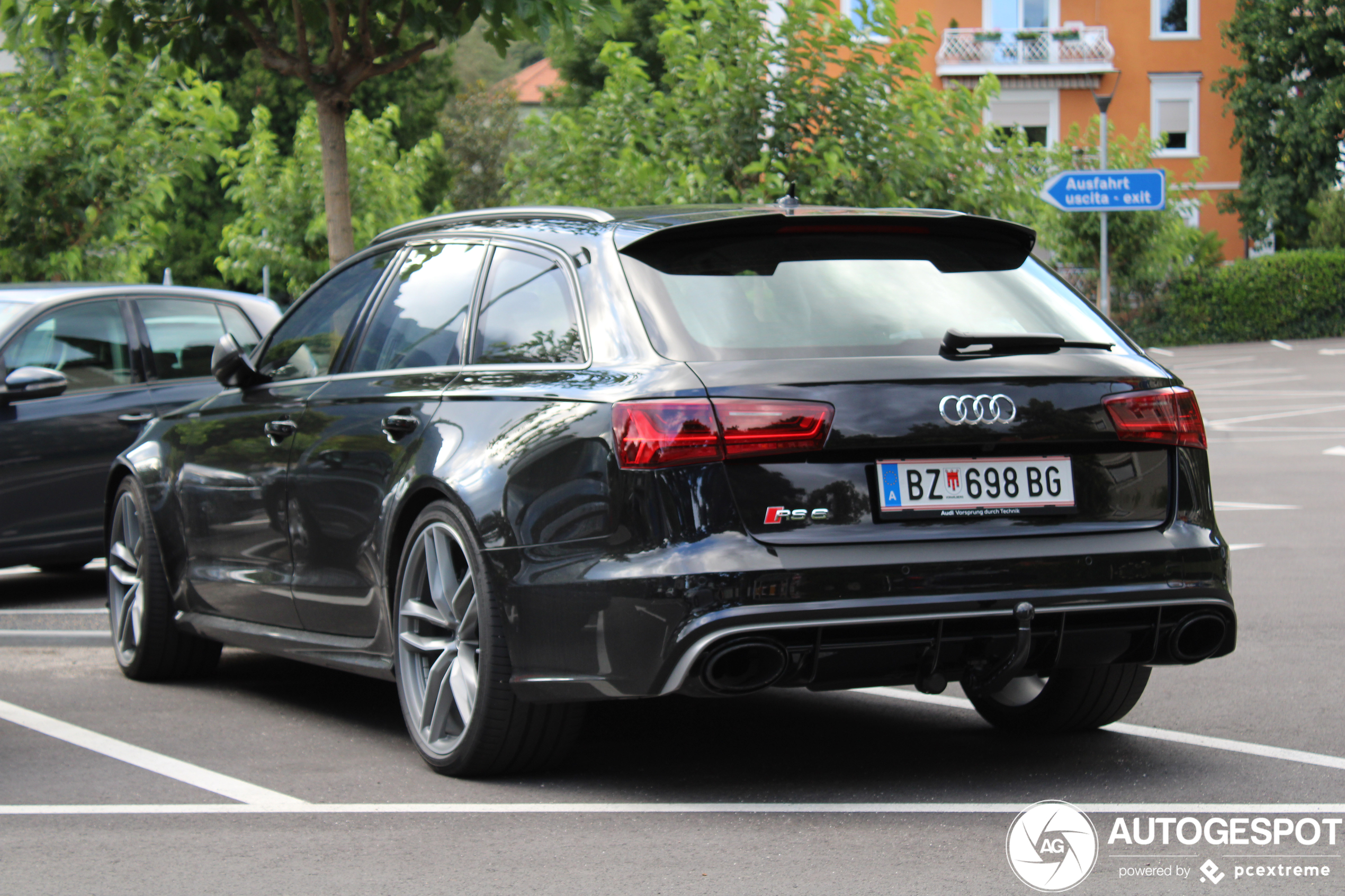 Audi RS6 Avant C7 2015