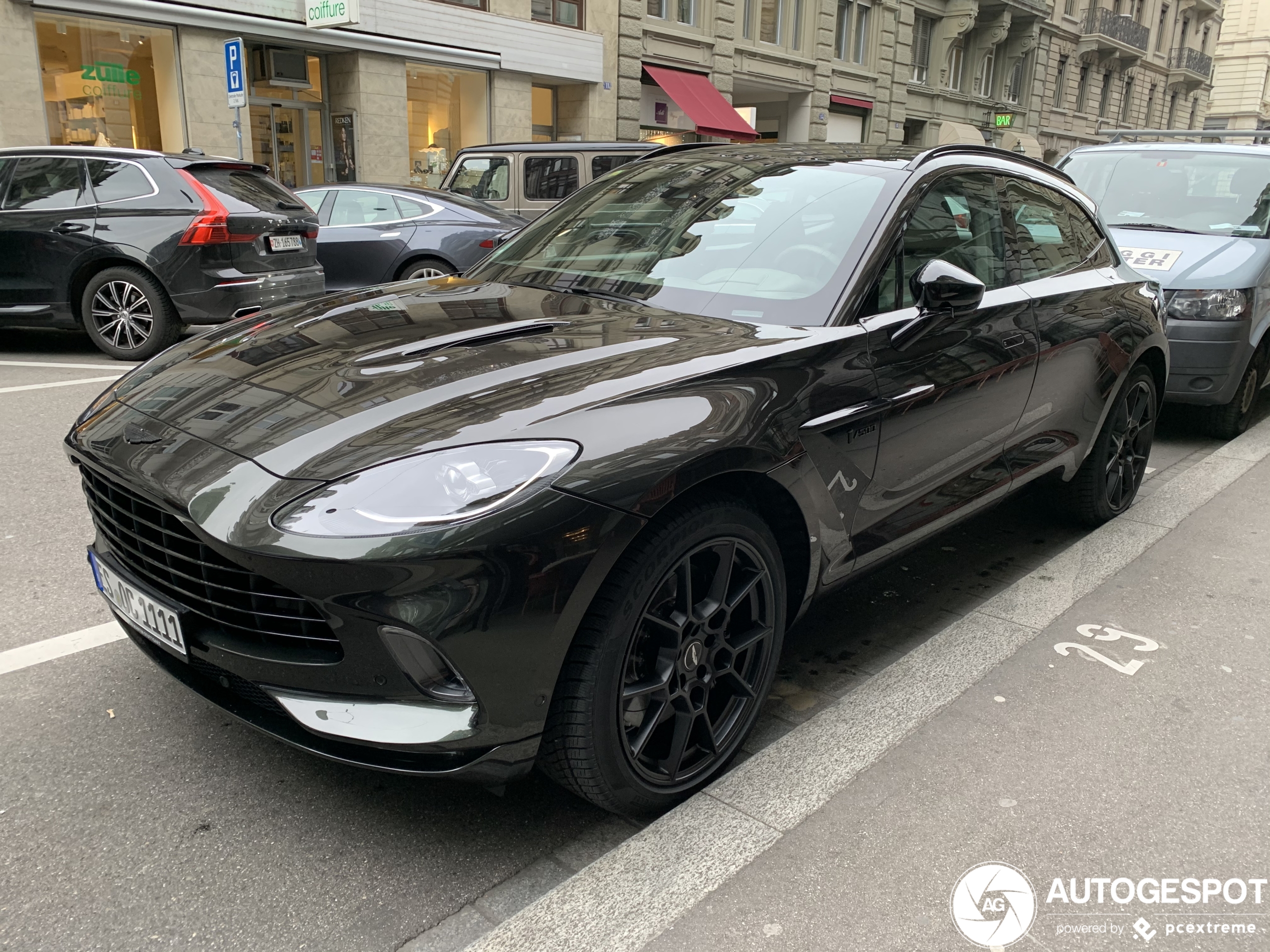 Aston Martin DBX