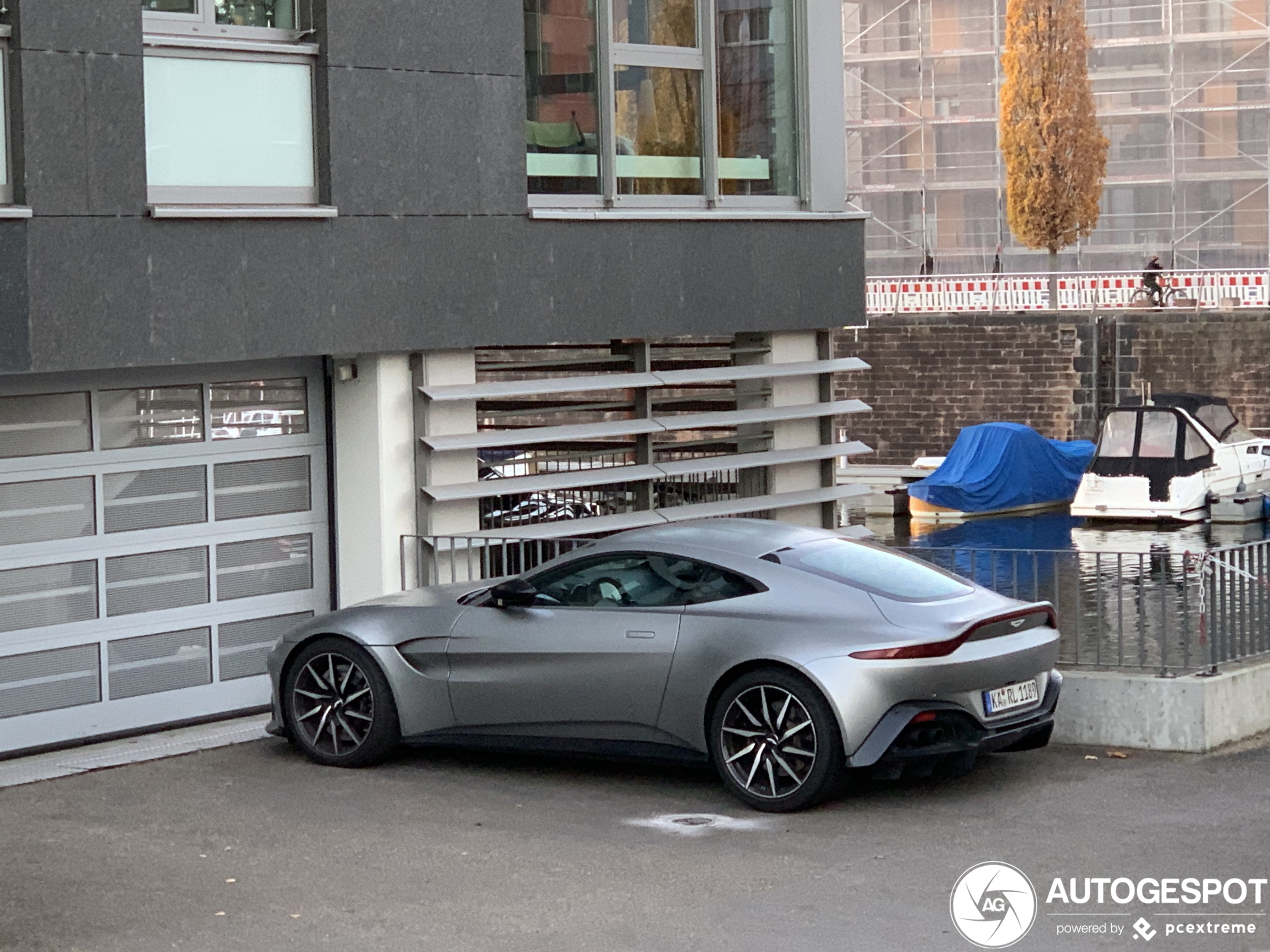 Aston Martin V8 Vantage 2018