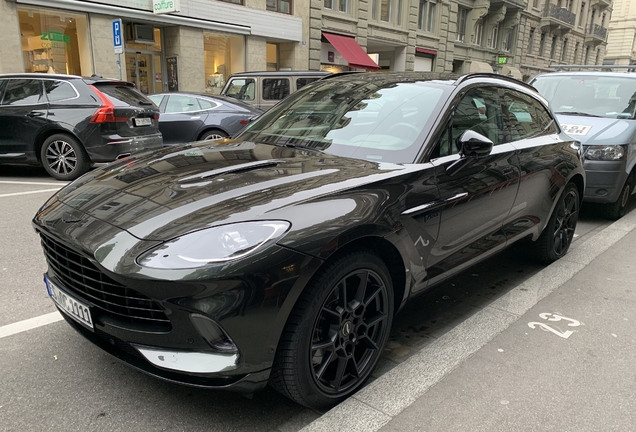 Aston Martin DBX