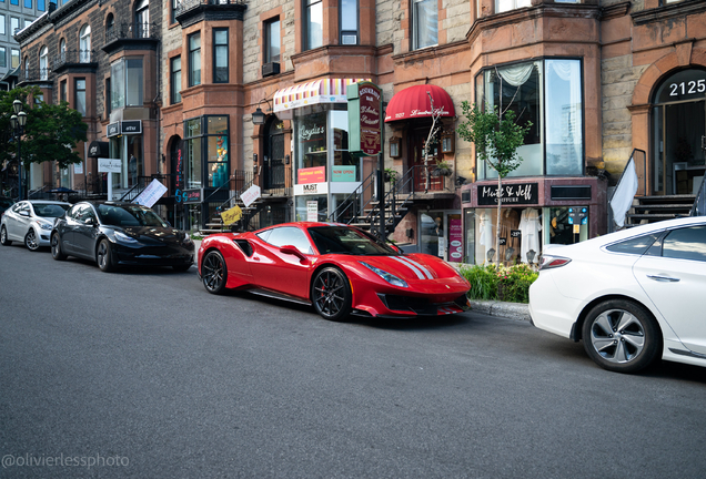 Ferrari 488 Pista