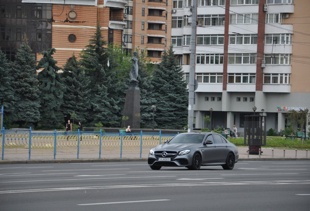 Mercedes-AMG E 63 S W213 Edition 1