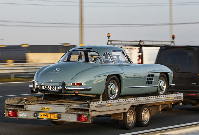 Mercedes-Benz 300SL Gullwing