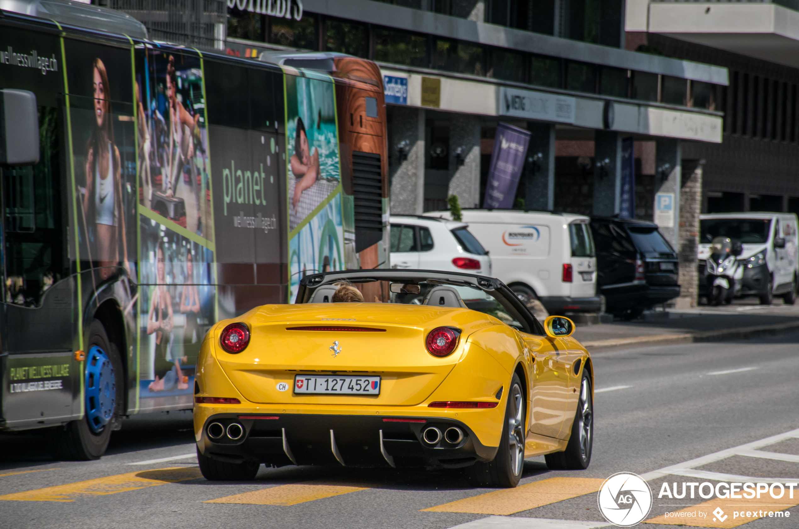 Ferrari California T