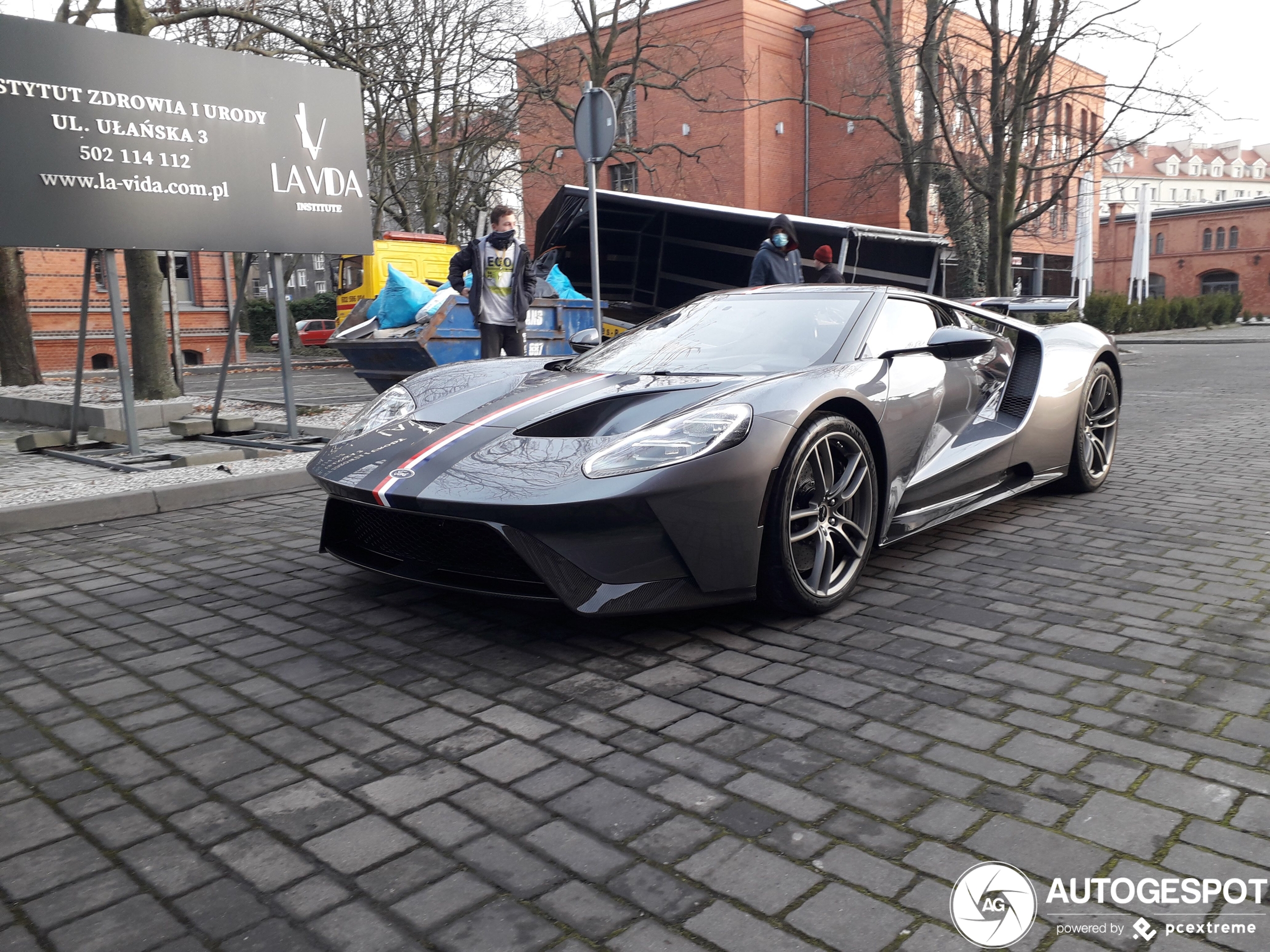 Ford GT wordt in Polen afgeleverd