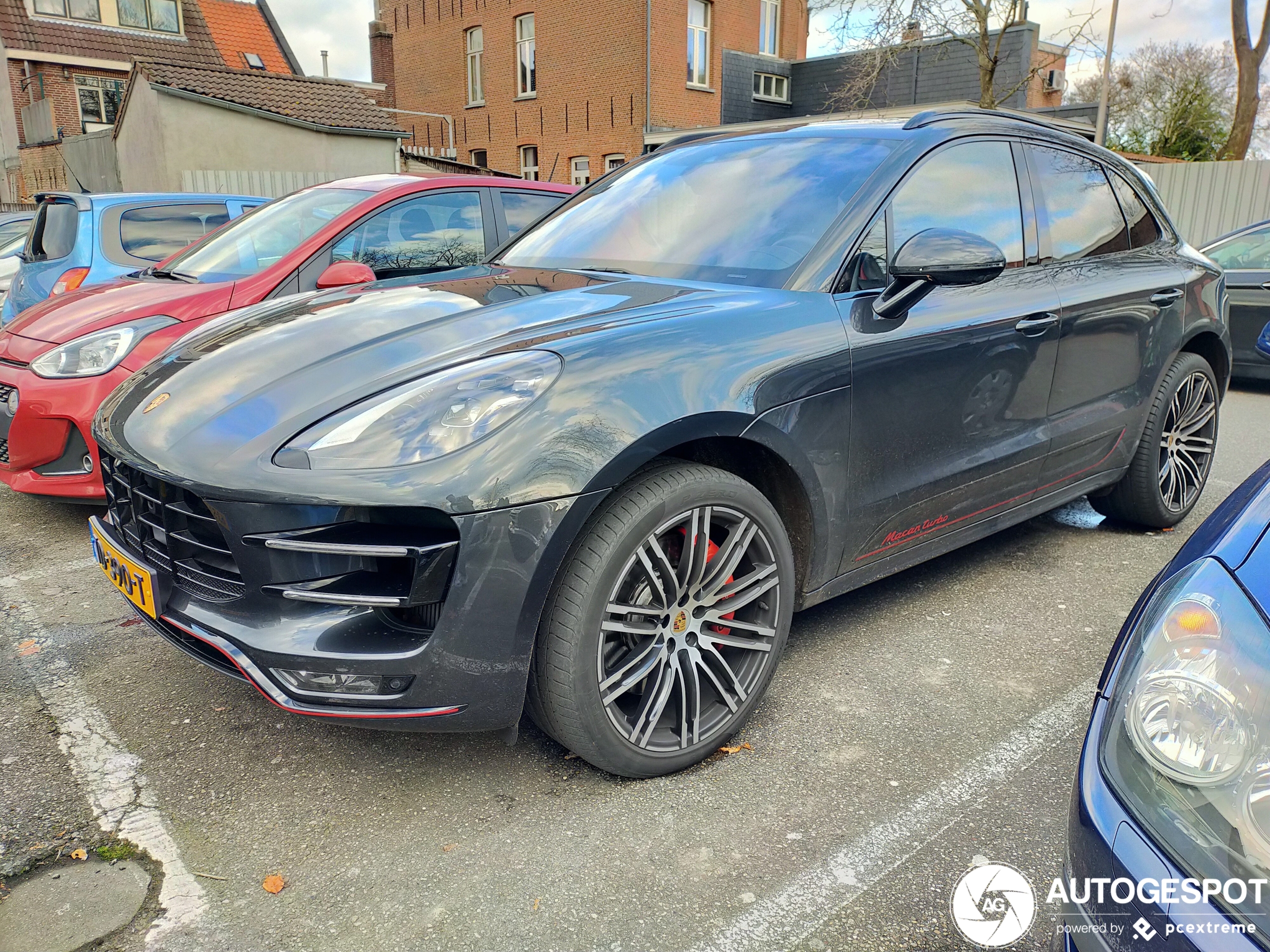 Porsche 95B Macan Turbo Exclusive Performance Edition