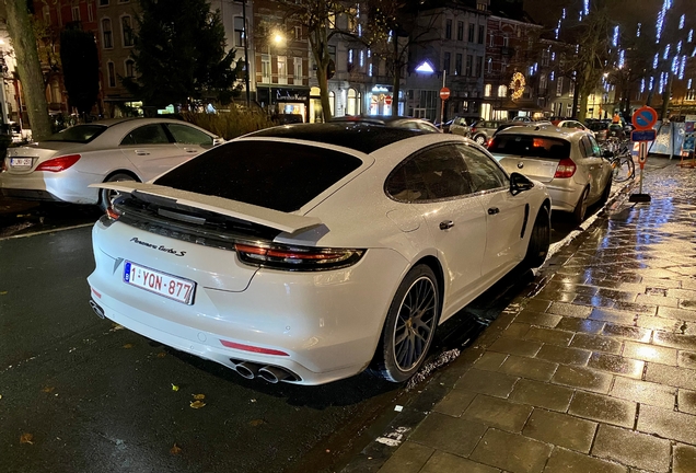 Porsche 971 Panamera Turbo S E-Hybrid