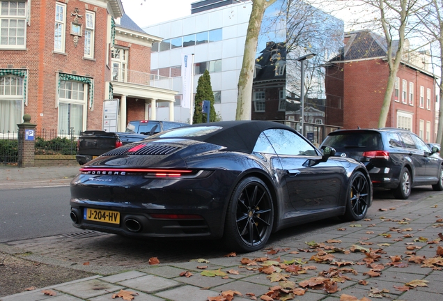 Porsche 992 Carrera 4S Cabriolet