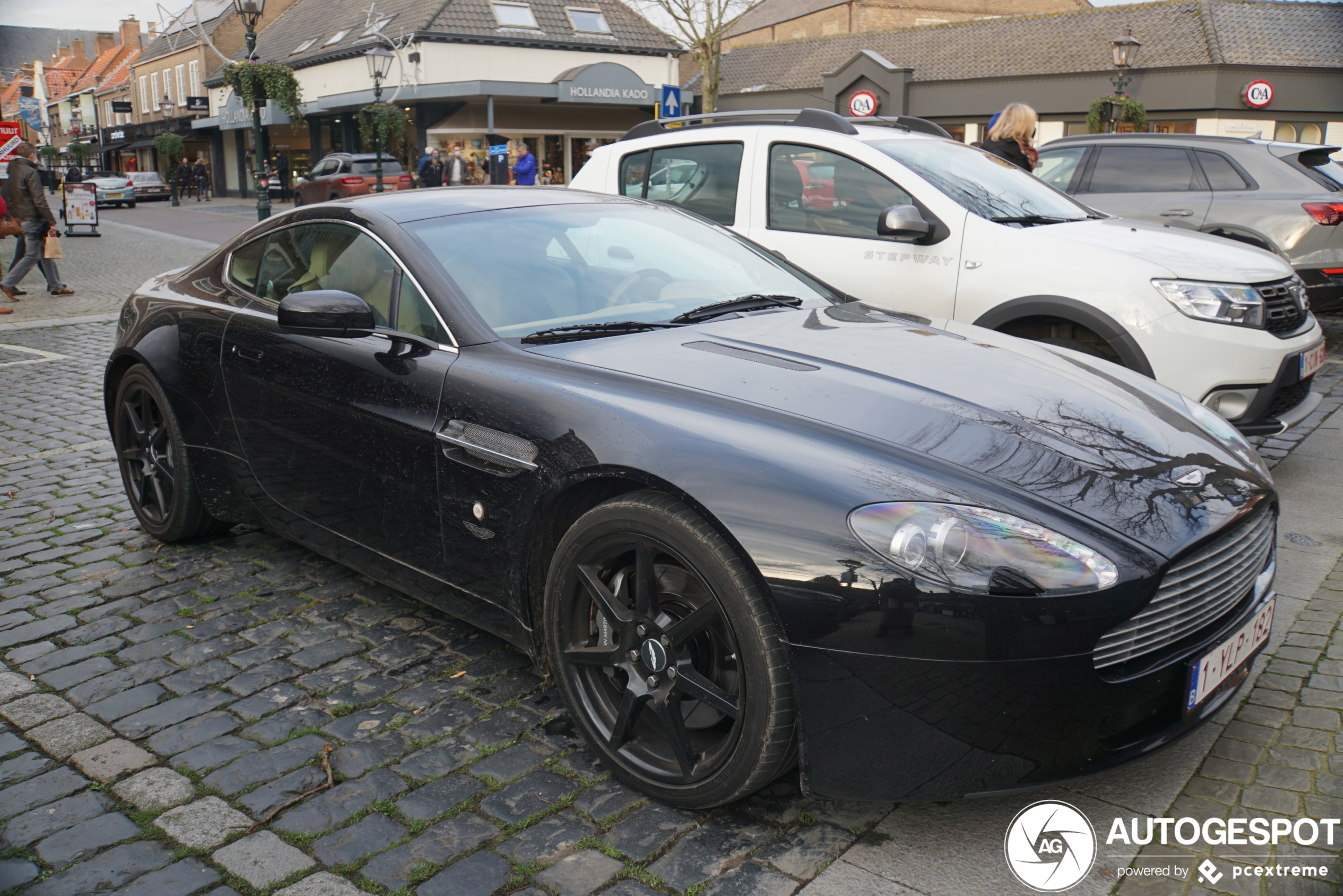 Aston Martin V8 Vantage