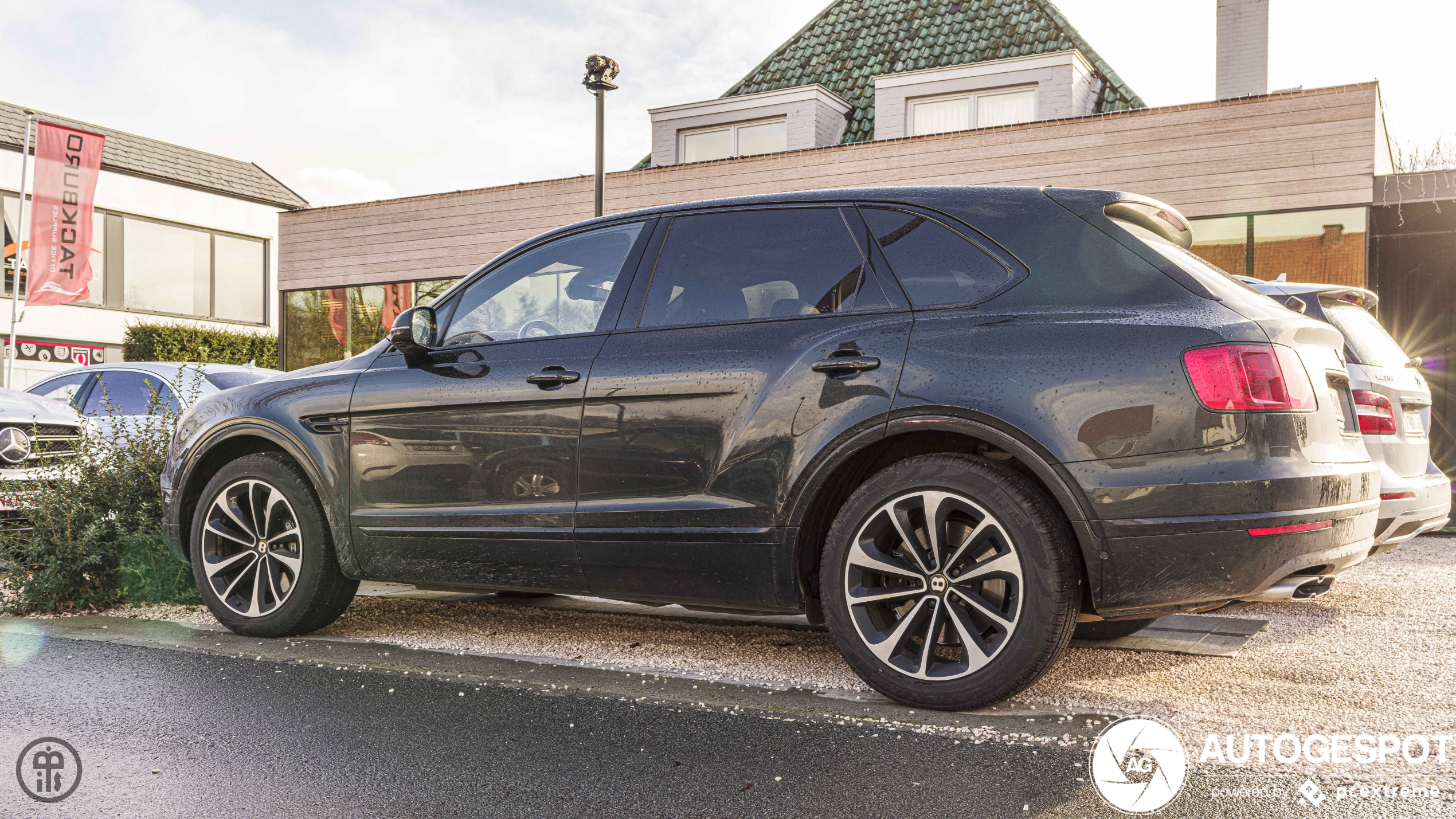 Bentley Bentayga V8