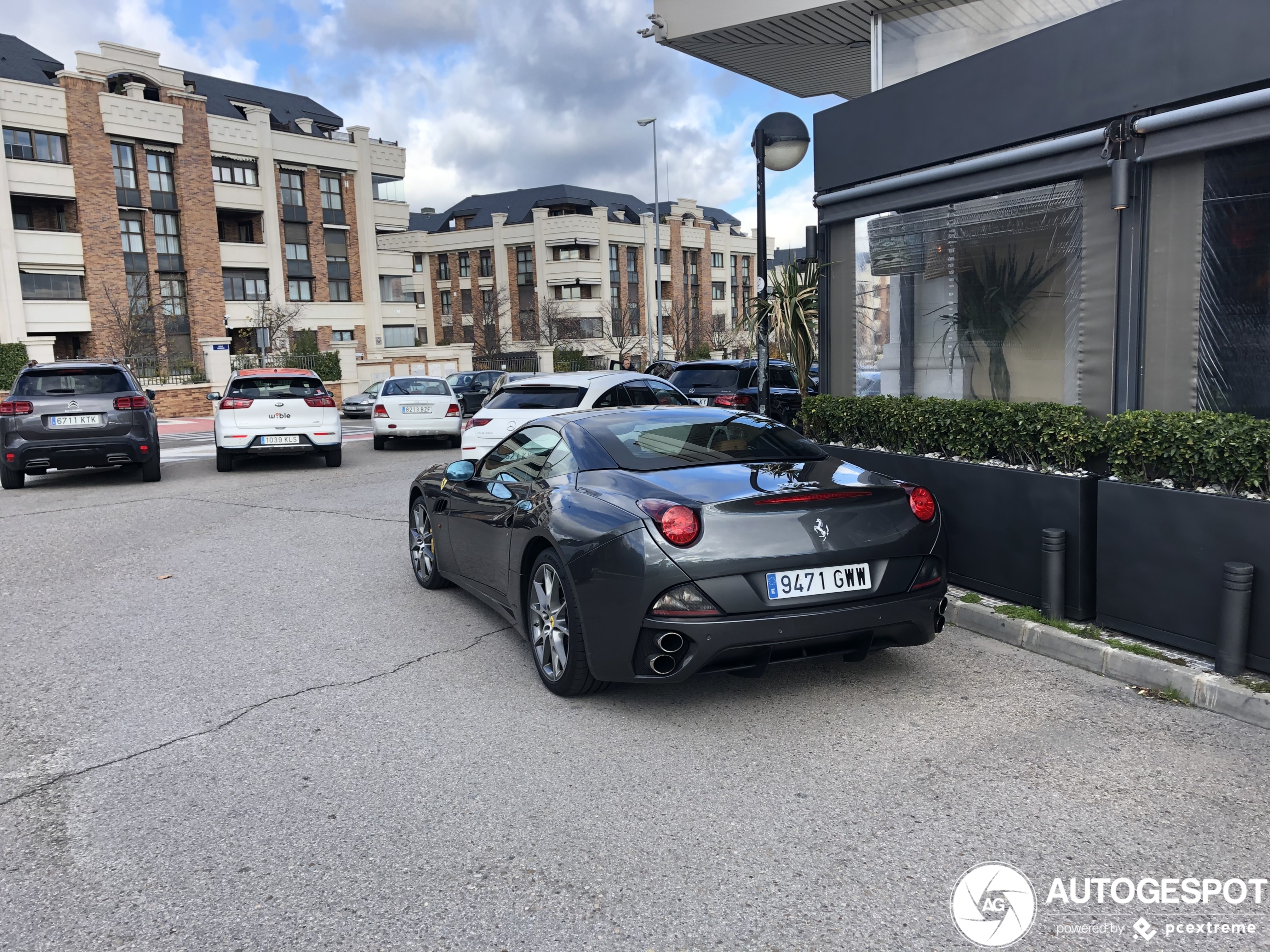 Ferrari California