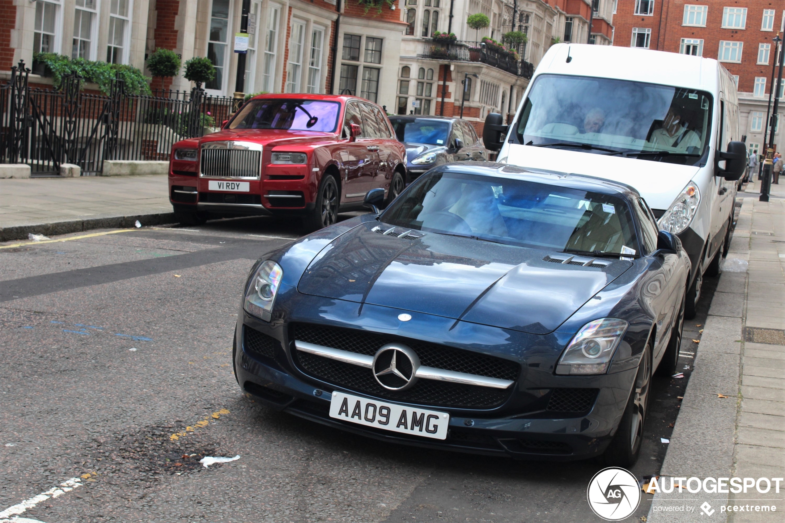 Mercedes-Benz SLS AMG