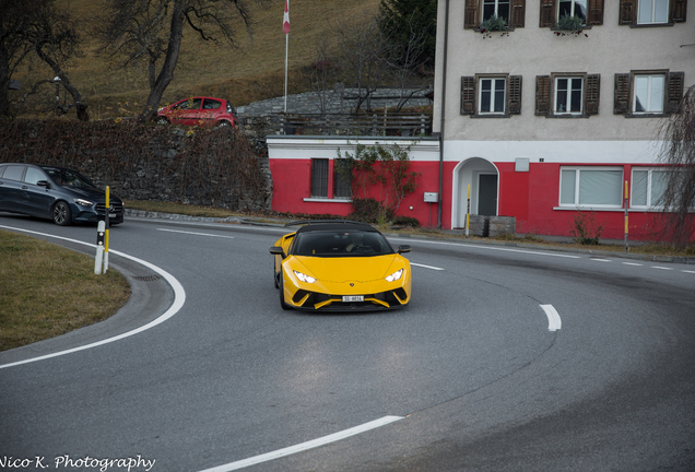 Lamborghini Huracán LP640-4 Performante Spyder