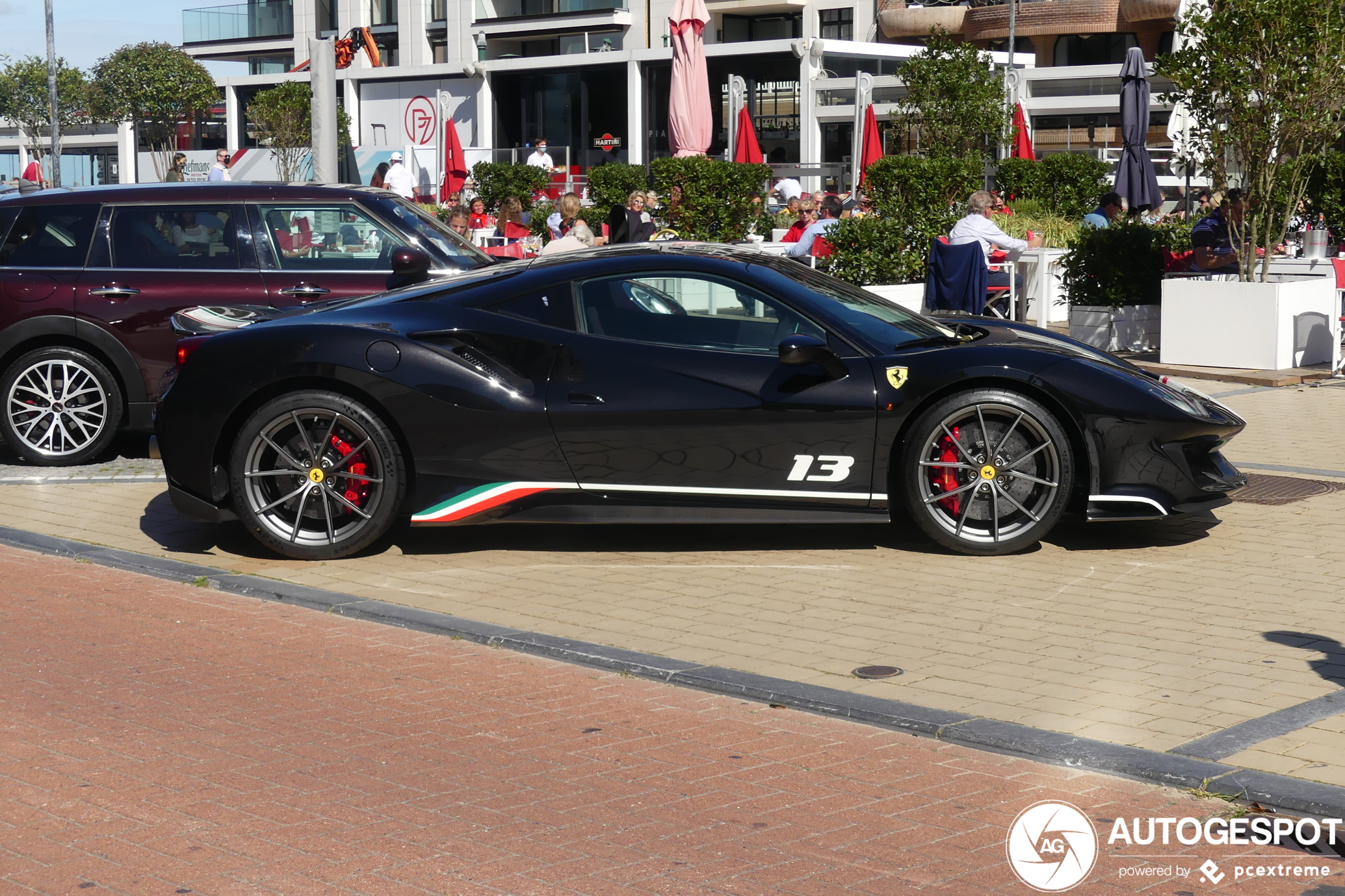 Ferrari 488 Pista Piloti