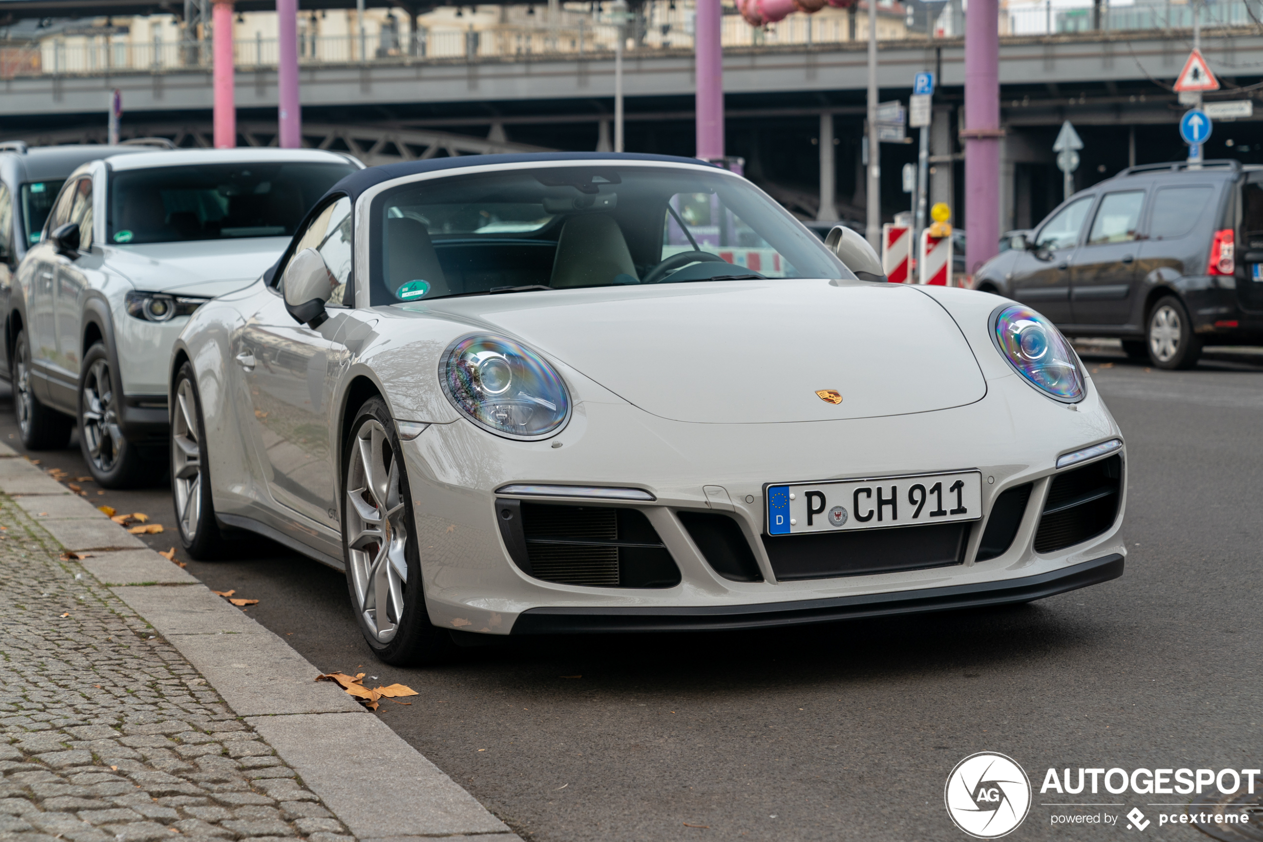 Porsche 991 Carrera 4 GTS Cabriolet MkII