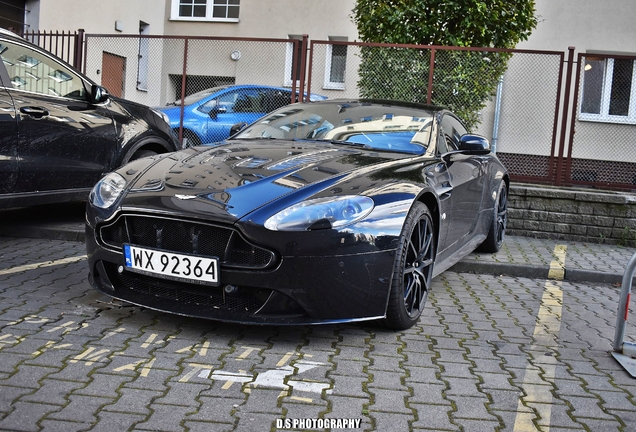 Aston Martin V12 Vantage S