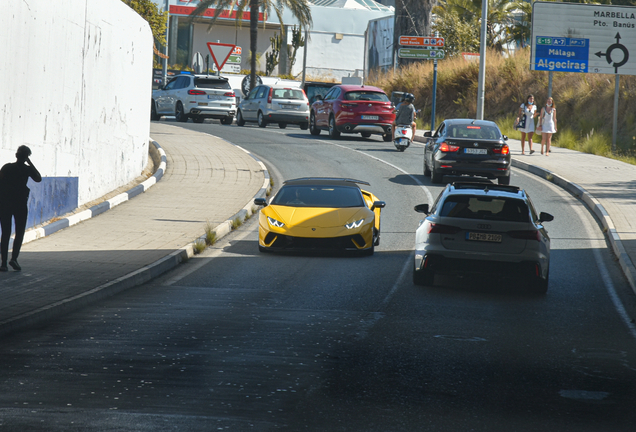 Lamborghini Huracán LP640-4 Performante Spyder