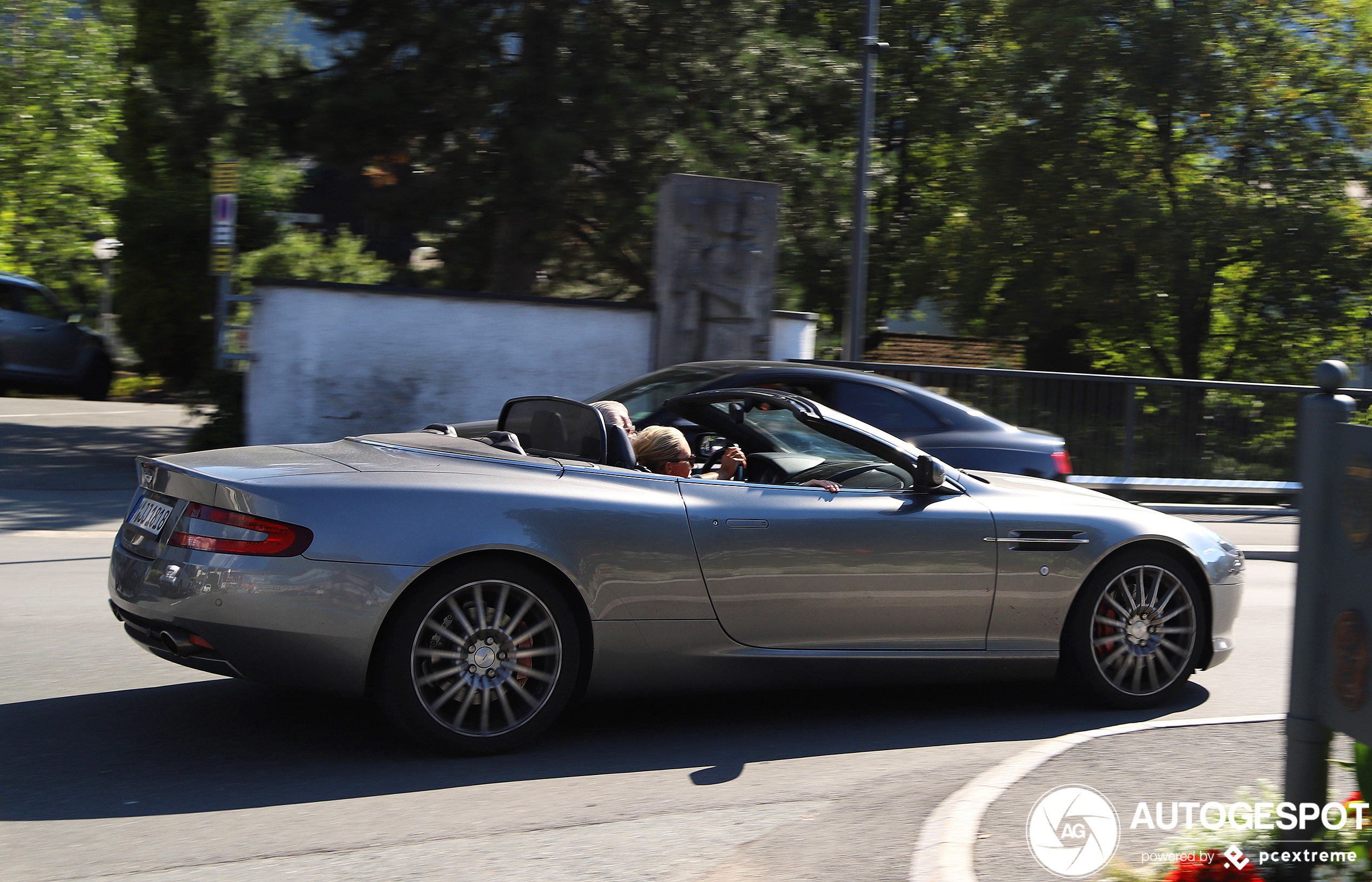 Aston Martin DB9 Volante