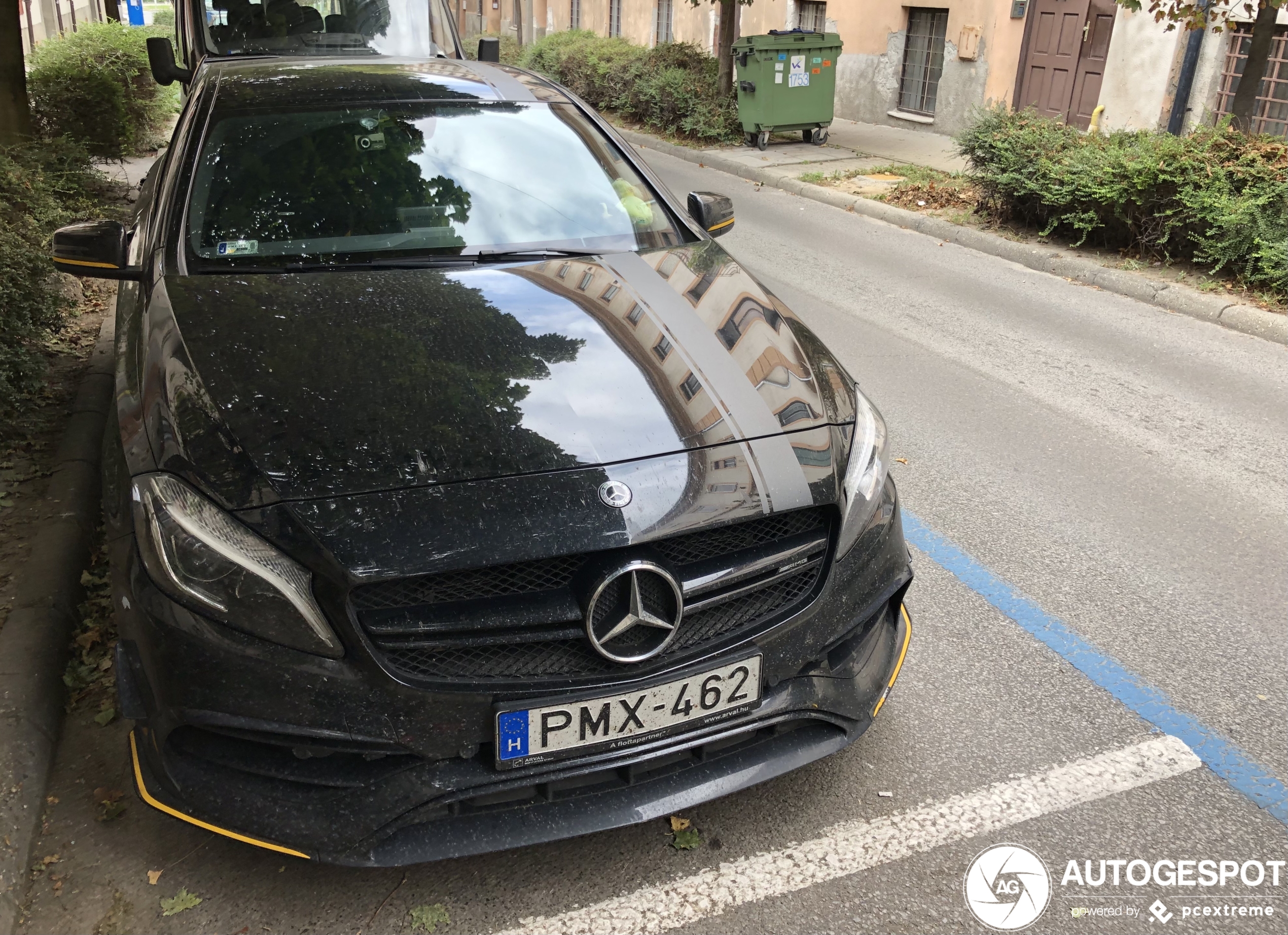 Mercedes-AMG A 45 W176 Yellow Night Edition