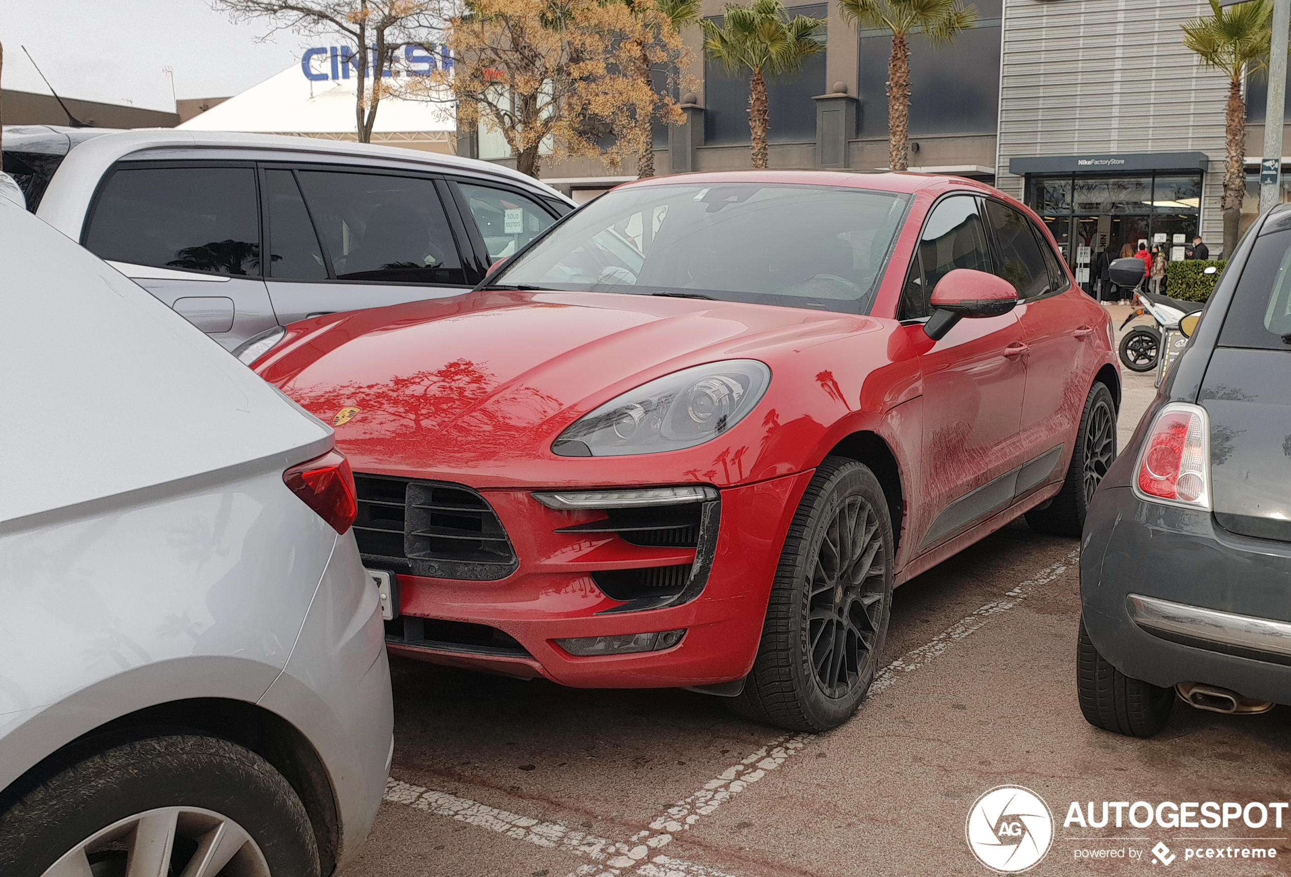 Porsche 95B Macan GTS