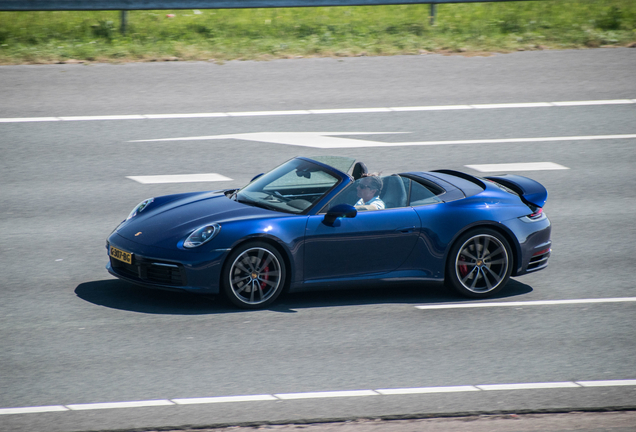 Porsche 992 Carrera 4S Cabriolet