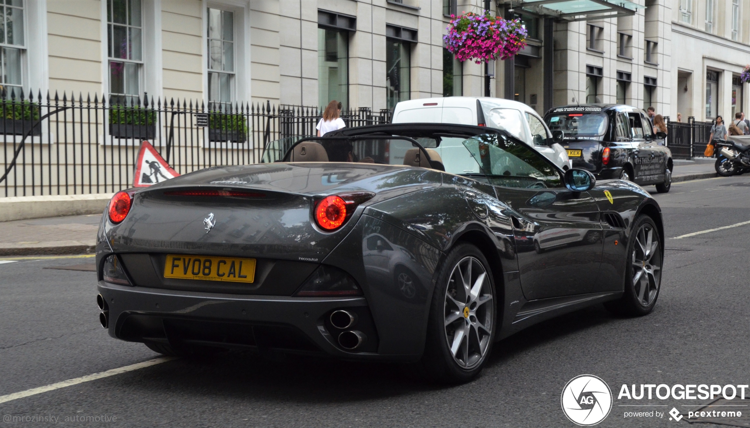 Ferrari California