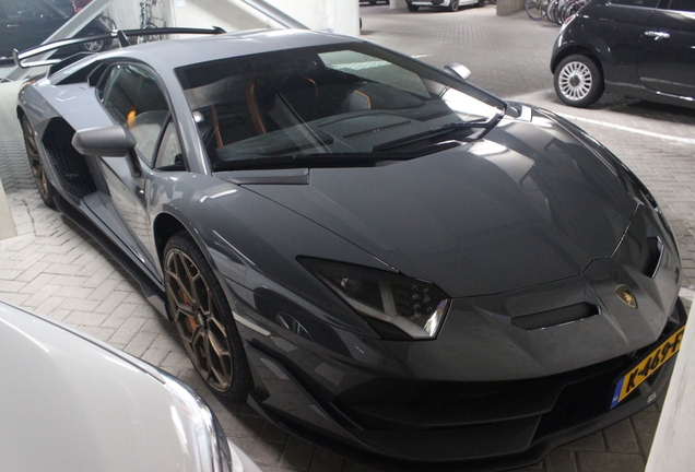 Lamborghini Aventador LP770-4 SVJ