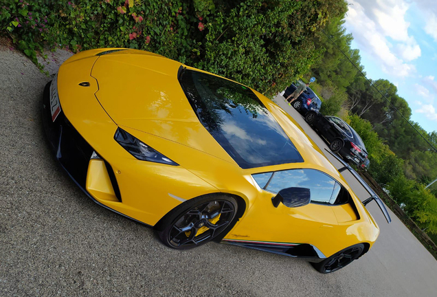 Lamborghini Huracán LP640-4 Performante