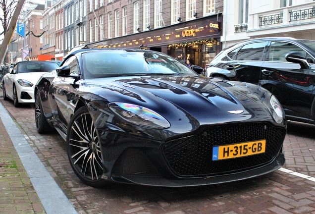 Aston Martin DBS Superleggera Volante