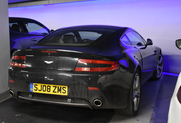 Aston Martin V8 Vantage