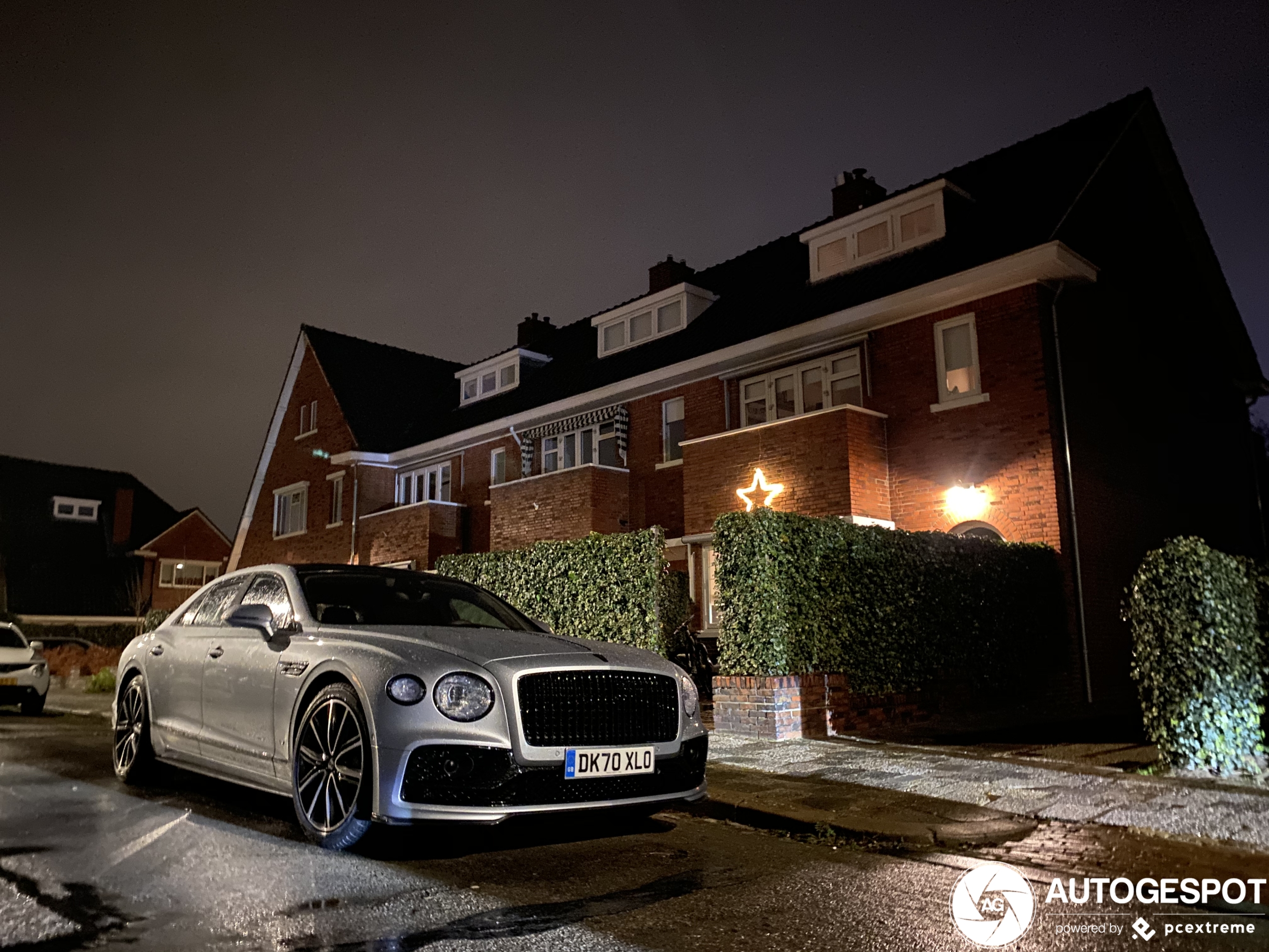 Bentley Flying Spur V8 2021