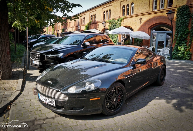 Aston Martin DB9