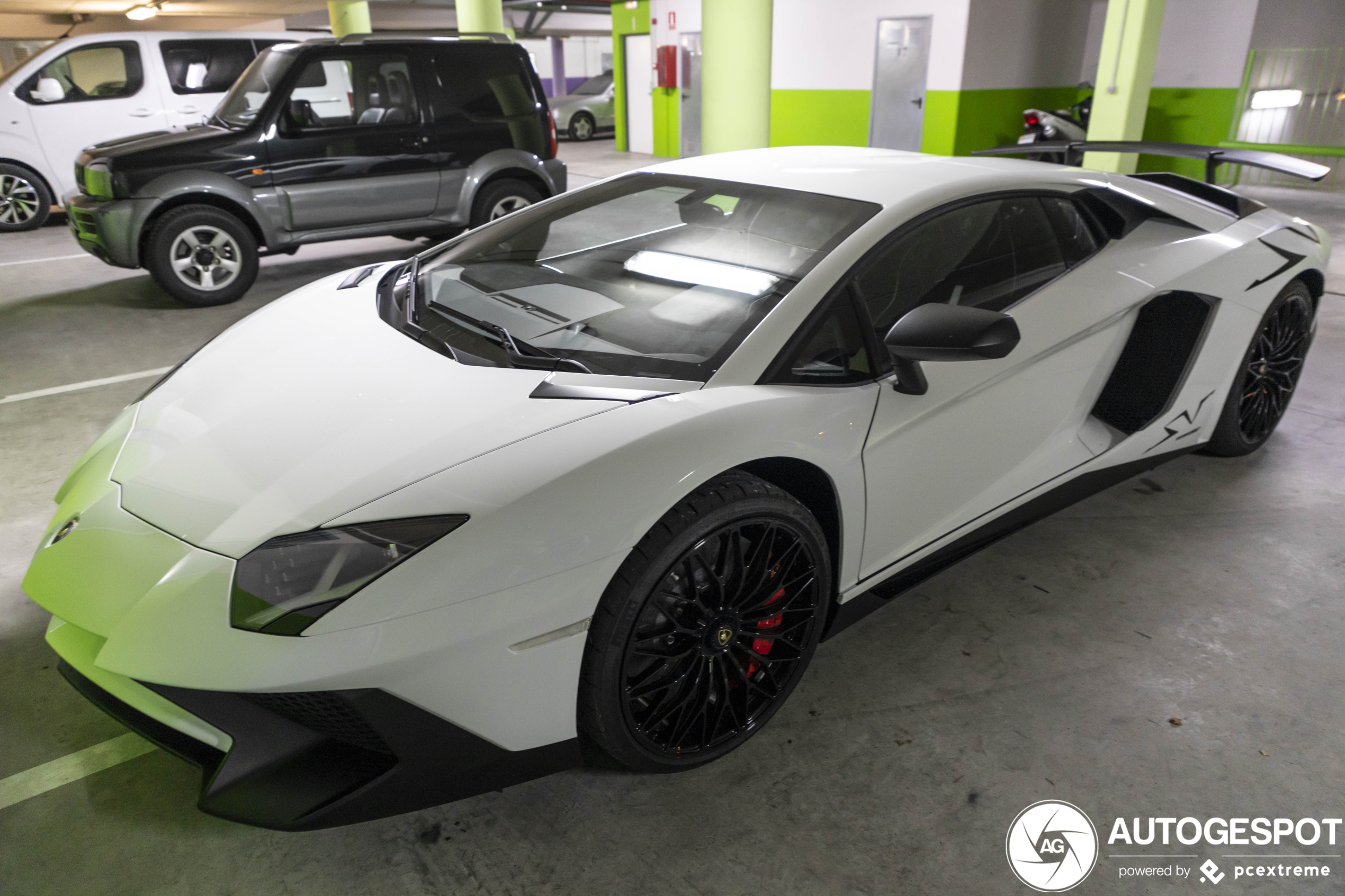 Lamborghini Aventador LP750-4 SuperVeloce