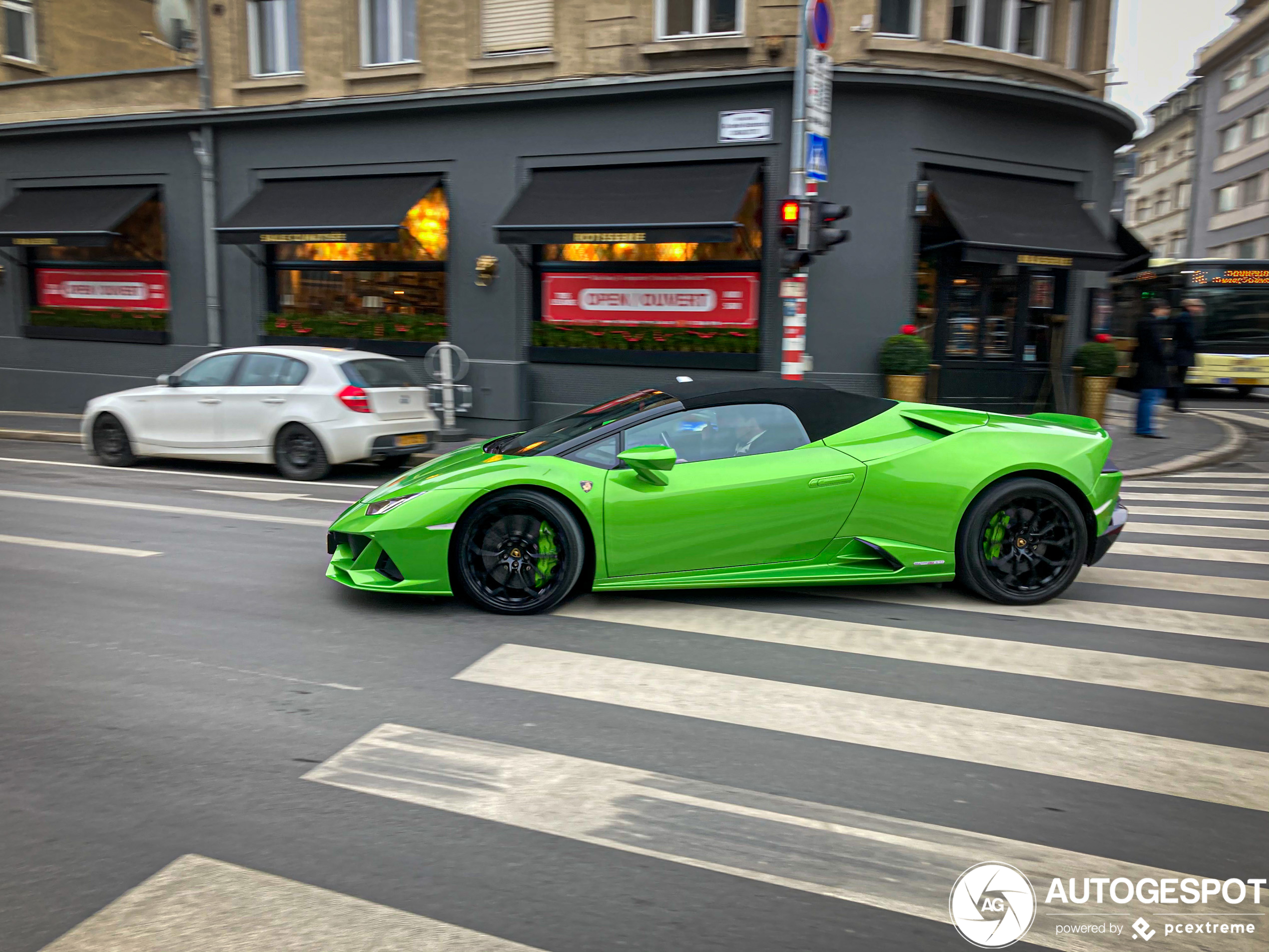 Lamborghini Huracán LP640-4 EVO Spyder