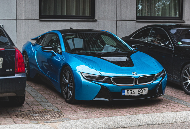 BMW i8